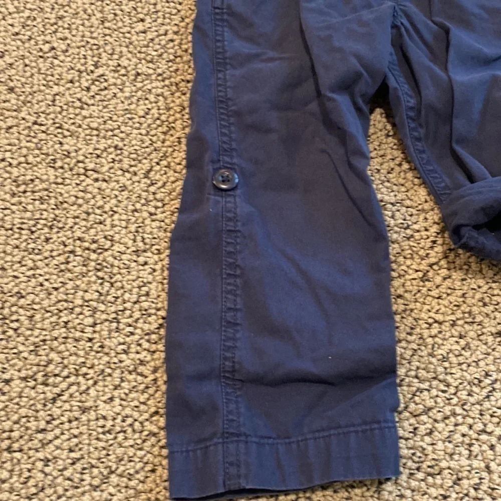 Children’s Place Short Sleeved Shirt & Roll Up Pants Size 3T- Like New - Picture 2 of 8
